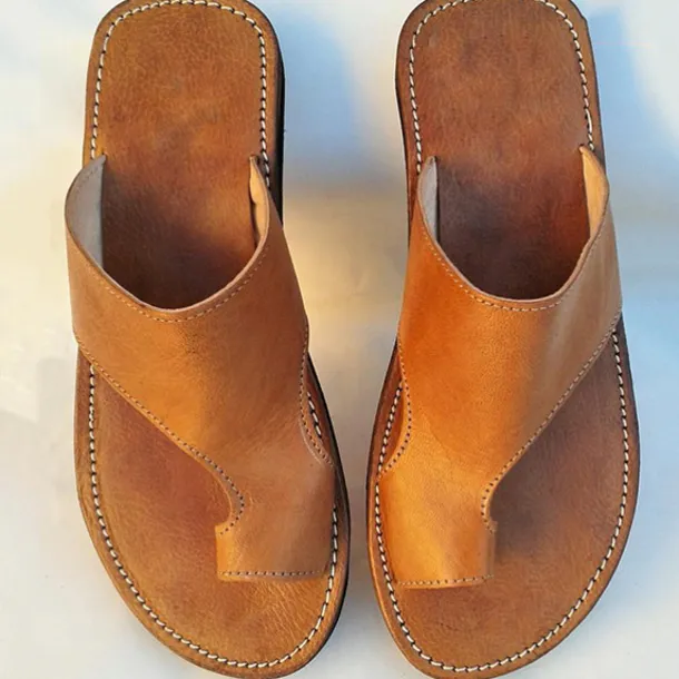 Men's Brown Faux Leather Toe Loop Sandals with Hand-Stitched Details - Vintage Style Slip-On Summer Footwear