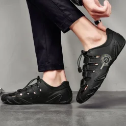 Men's Brown Leather Outdoor Sandals with Secure Lace-Up Design - Perfect for Hiking and Casual Wear