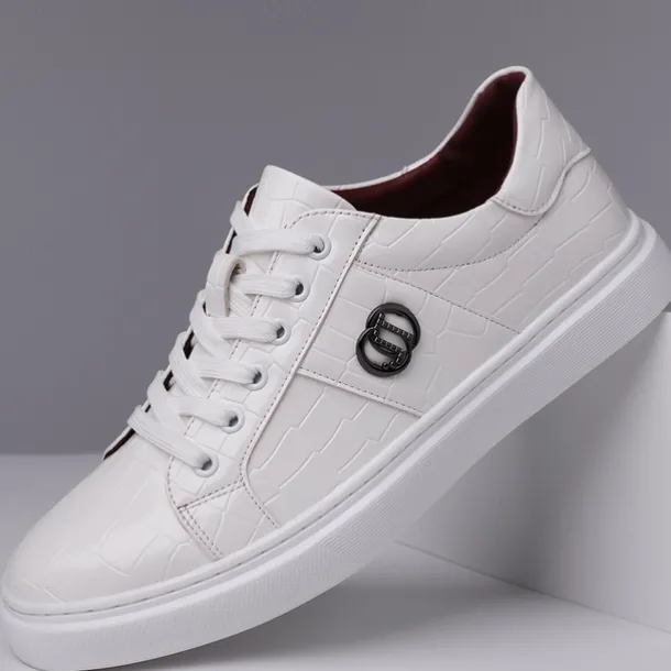 Men's Burgundy Crocodile Pattern Faux Leather Sneakers with Lace-Up Design – Stylish Casual Shoes for Everyday Wear