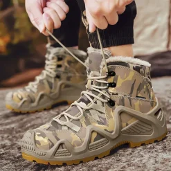 Men's Camouflage Winter Hiking Boots with Fur Lining – Waterproof Insulated Outdoor Snow Boots