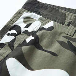 Men's Cargo Shorts Camo Shorts Shorts Zipper Multi Pocket Camouflage Comfort Wearable Knee Length Casual Daily Holiday Sports Fashion White Army Green