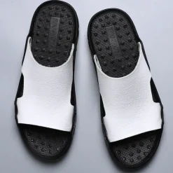 Men's Casual Brown Slide Sandals with Crocodile Pattern and Durable Rubber Sole – Comfortable Outdoor Footwear for Summer, Beach and Daily Wear