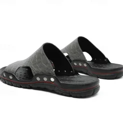 Men's Casual Brown Slide Sandals with Crocodile Pattern and Durable Rubber Sole – Comfortable Outdoor Footwear for Summer, Beach and Daily Wear