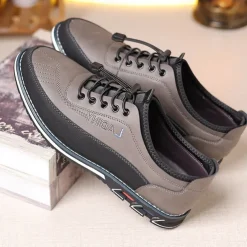 Men's Casual Lace-Up Sneakers with Comfortable Sole, Breathable Design for Everyday Wear, Ideal for Outdoor Activities and Urban Style