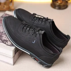 Men's Casual Lace-Up Sneakers with Comfortable Sole, Breathable Design for Everyday Wear, Ideal for Outdoor Activities and Urban Style