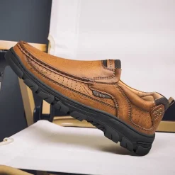 Men's Casual Slip-On Loafers – Lightweight Breathable Walking Shoes with Non-Slip Sole, Comfortable Leather Design