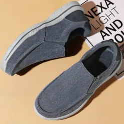 Men's Casual Slip-On Sneakers – Comfortable Canvas Shoes with Lightweight Sole for Outdoor Activities, Daily Wear & Vacation