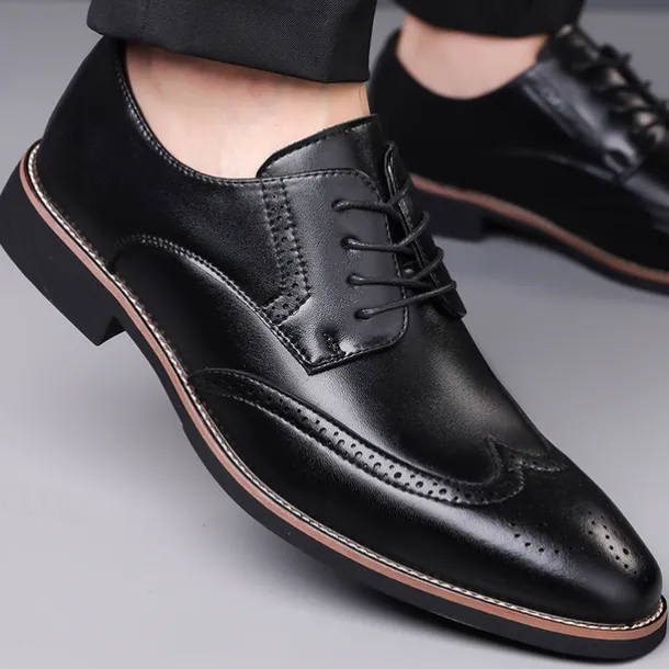 Men's Classic Brown Wingtip Oxford Shoes – Faux Leather Brogue Lace-Up Dress Shoes for Business and Formal Occasions