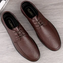 Men's Classic Lace-Up Faux Leather Oxford Shoes with Lightweight Sole – Perfect for Business, Casual and Office Wear