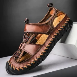 Men's Closed-Toe Leather Sandals with Hand-Stitched Details, Breathable Mesh Design – Ideal for Outdoor and Casual Wear
