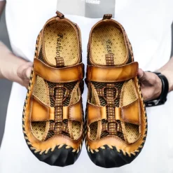 Men's Closed-Toe Leather Sandals with Hand-Stitched Details, Breathable Mesh Design – Ideal for Outdoor and Casual Wear