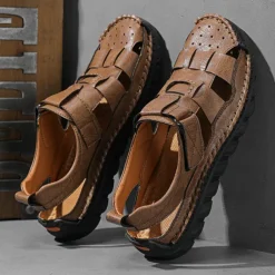 Men's Closed-Toe Suede Sandals - Lightweight Breathable Design with Adjustable Strap, Ideal for Summer Casual and Outdoor Activities