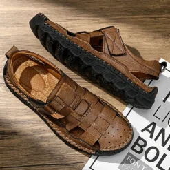 Men's Closed-Toe Suede Sandals - Lightweight Breathable Design with Adjustable Strap, Ideal for Summer Casual and Outdoor Activities