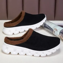 Men's Cozy Slip-On Winter Clogs with Plush Lining and Anti-Slip Sole - Comfortable Indoor and Outdoor Shoes for Cold Weather
