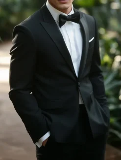 Men's Fall Wedding Party Suits Peaked Lapel Black Fashion Formal Solid Colored Standard Fit 2 Piece Single Breasted One-button