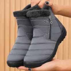 Men's Gray Winter Boots with Zipper Closure, Warm Fleece Lining, and Waterproof Design – Ideal for Outdoor Activities in Cold Weather