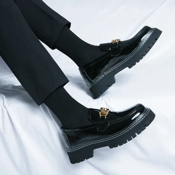 Men's Green Patent Faux Leather Loafers with Gold Chain Detail and Chunky Lug Sole – Modern Casual Footwear for Everyday Style