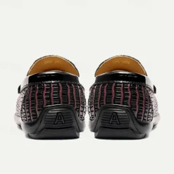 Men's Leather Crocodile Pattern Loafers – Fashion Slip-On Dress Shoes with Buckle Detail for Formal and Casual Occasions