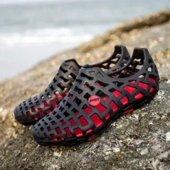 Men's Lightweight Breathable Water Shoes – Slip-On Hollow Design with Anti-Slip Sole for Outdoor Activities