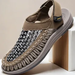 Men's Outdoor Sandals with Adjustable Strap, Breathable Mesh Design and Durable Sole for Hiking, Beach and Summer Activities