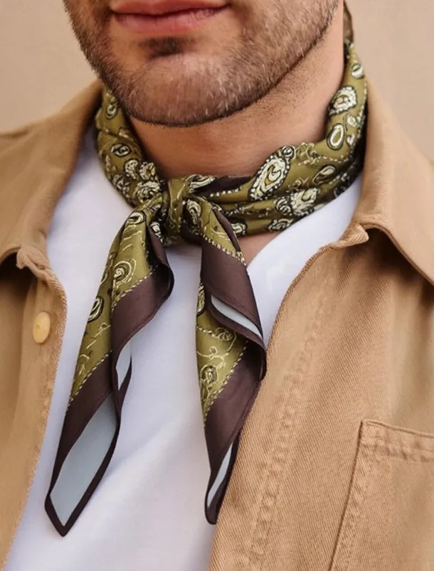 Men's Paisley Print Square Neck Scarf with Leather Buckle, Vintage Style Polyester Bandana for Outdoor Travel, Parties and Daily Fashion