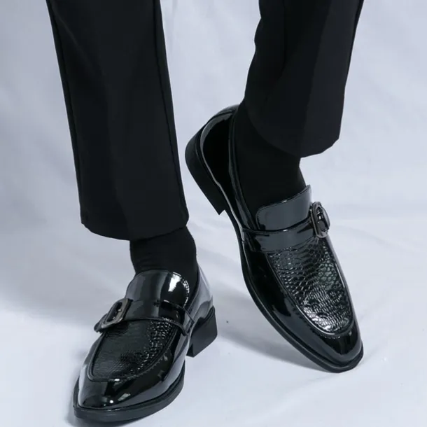 Men's Patent Leather Burgundy Loafers with Crocodile Texture and Buckle Detail – Elegant Slip-On Shoes for Formal Occasions and Business Wear