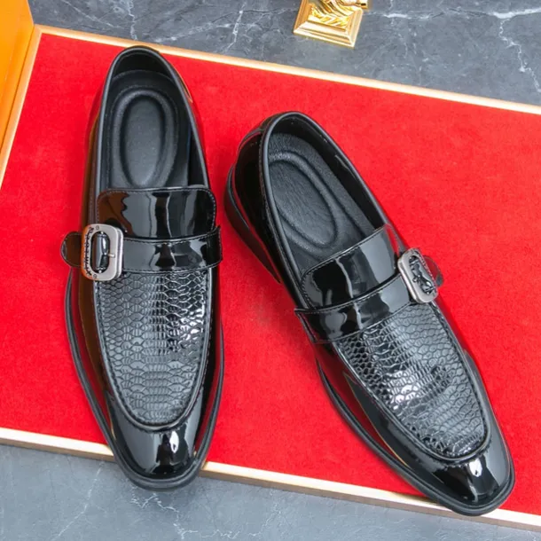 Men's Patent Leather Burgundy Loafers with Crocodile Texture and Buckle Detail – Elegant Slip-On Shoes for Formal Occasions and Business Wear