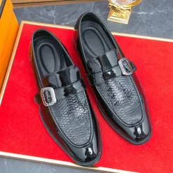 Men's Patent Leather Burgundy Loafers with Crocodile Texture and Buckle Detail – Elegant Slip-On Shoes for Formal Occasions and Business Wear