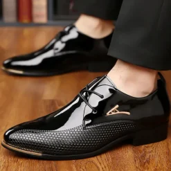 Men's Patent Leather Oxford Shoes - Sleek Lace-Up Formal Dress Shoes with Textured Design for Business and Special Occasions