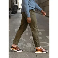 Men's Premium Cowhide Leather Sneakers with Crocodile Texture and Lace-Up Design – Casual Athletic Shoes for Everyday Wear