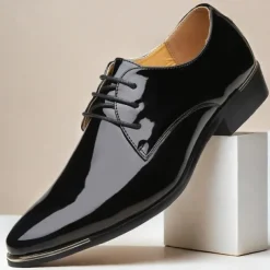 Men's Prom Shoes Vibrant Red Patent Leather Oxfords with Lace-Up Design for Stylish Formal Events