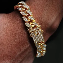 Men's Quartz Watch with Chain Bracelet Set Fashion Luxury Bling Diamond Hiphop Analog Men Quartz Wristwatch Calendar Waterproof Men's Watch