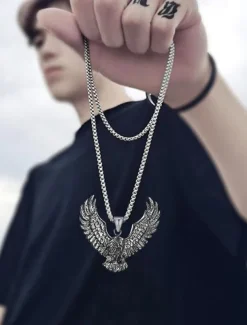Men's Silver Eagle Pendant Necklace – Bold and Detailed Symbolic Jewelry for Strength and Freedom