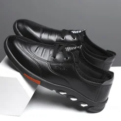 Men's Slip-On Casual Loafers – Brown Faux Leather Breathable Walking Shoes with Flexible Sole – Lightweight Fashion Sneakers for Daily Wear & Travel