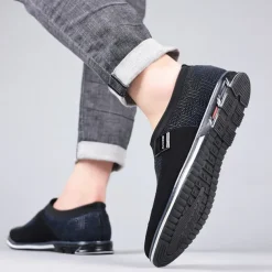 Men's Slip-On Casual Loafers – Black and Gray Patterned Breathable Shoes with Metal Buckle, Comfortable and Lightweight for Everyday Wear