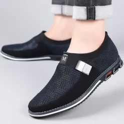 Men's Slip-On Casual Loafers – Black and Gray Patterned Breathable Shoes with Metal Buckle, Comfortable and Lightweight for Everyday Wear