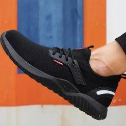 Men's Sneakers Work Shoes Safety Shoes Lightweight Plus Size Safety Shoes Stainless Steel Tissage Volant Breathable Non-slipping Wear Proof Black Spring & Summer