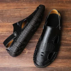 Men's Tan Faux Leather Outdoor Sandals with Adjustable Strap, Breathable Design, and Cushioned Sole for Comfort and Durability - Ideal for Summer Activities