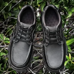 Men's Tan Lace-Up Sneakers with Traction Rubber Outsoles - Comfortable and Breathable for Outdoor Adventures and Casual Day Wear