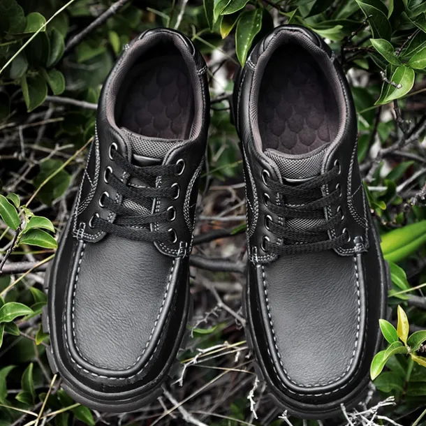 Men's Tan Lace-Up Sneakers with Traction Rubber Outsoles - Comfortable and Breathable for Outdoor Adventures and Casual Day Wear