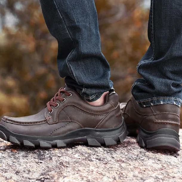 Men's Tan Lace-Up Sneakers with Traction Rubber Outsoles - Comfortable and Breathable for Outdoor Adventures and Casual Day Wear