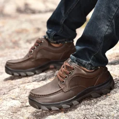 Men's Tan Lace-Up Sneakers with Traction Rubber Outsoles - Comfortable and Breathable for Outdoor Adventures and Casual Day Wear