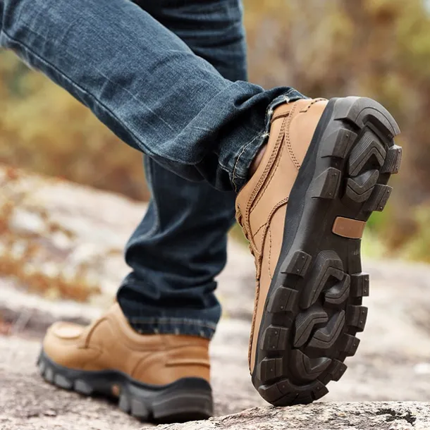 Men's Tan Lace-Up Sneakers with Traction Rubber Outsoles - Comfortable and Breathable for Outdoor Adventures and Casual Day Wear