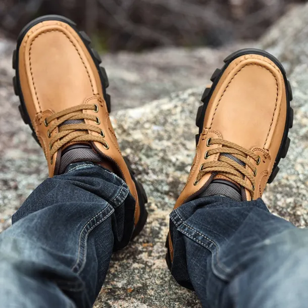 Men's Tan Lace-Up Sneakers with Traction Rubber Outsoles - Comfortable and Breathable for Outdoor Adventures and Casual Day Wear