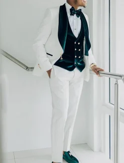 Men's Velvet Wedding Prom Party Tuxedos Red Burgundy Solid Colored Standard Fit 3 Piece Single Breasted One-button