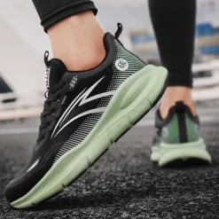 Men's Warm Lined Running Sneakers, Lightweight Cushioned Athletic Shoes with Lace-Up Design for Winter Outdoor Sports and Daily Wear