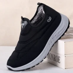 Men's Waterproof Slip-On Winter Shoes with Plush Lining and Anti-Slip Sole – Warm Outdoor Walking Sneakers