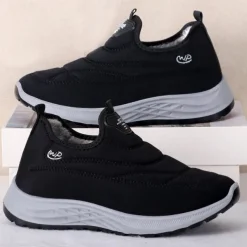 Men's Waterproof Slip-On Winter Shoes with Plush Lining and Anti-Slip Sole – Warm Outdoor Walking Sneakers