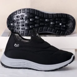 Men's Waterproof Slip-On Winter Shoes with Plush Lining and Anti-Slip Sole – Warm Outdoor Walking Sneakers