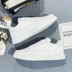 Men's White Casual Sneakers with Lace-up Closure and Comfortable Sole – Stylish Everyday Shoes for Walking and Leisure